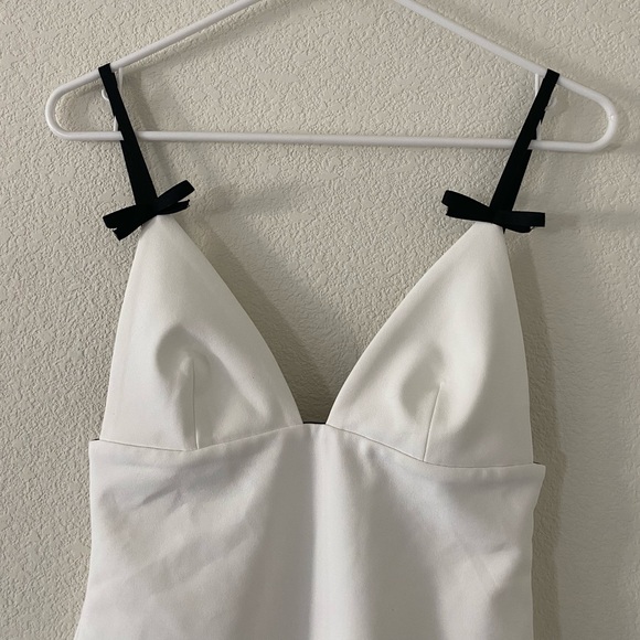 Zara short white dress with bows - black & white - Small - Picture 6 of 9